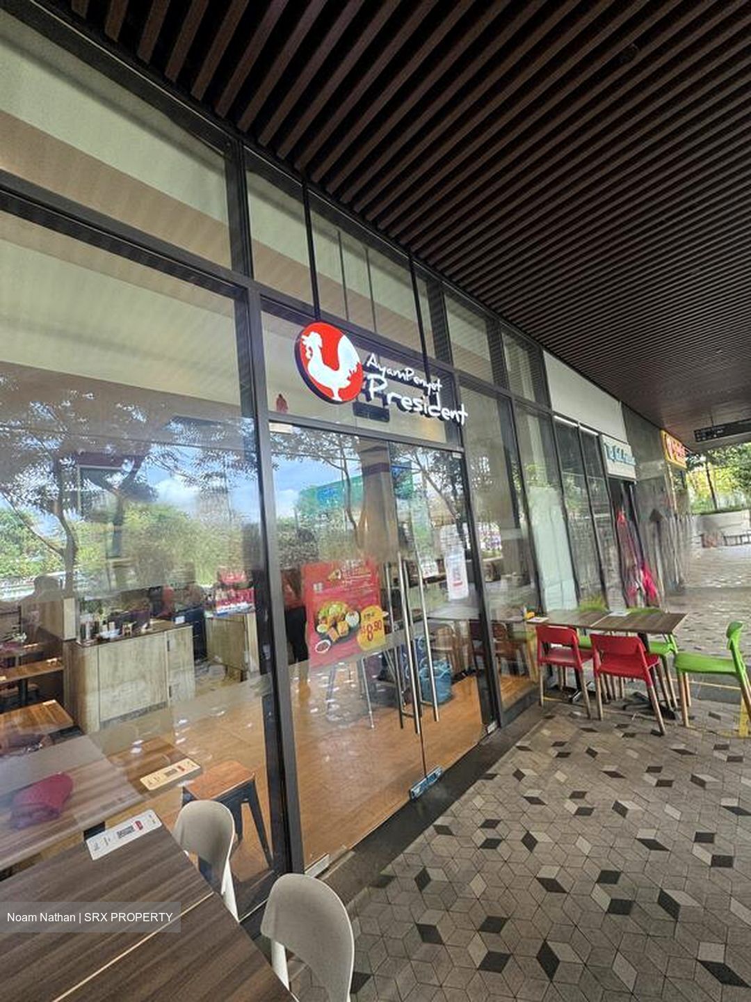 The Venue Shoppes (D13), Retail #473865911